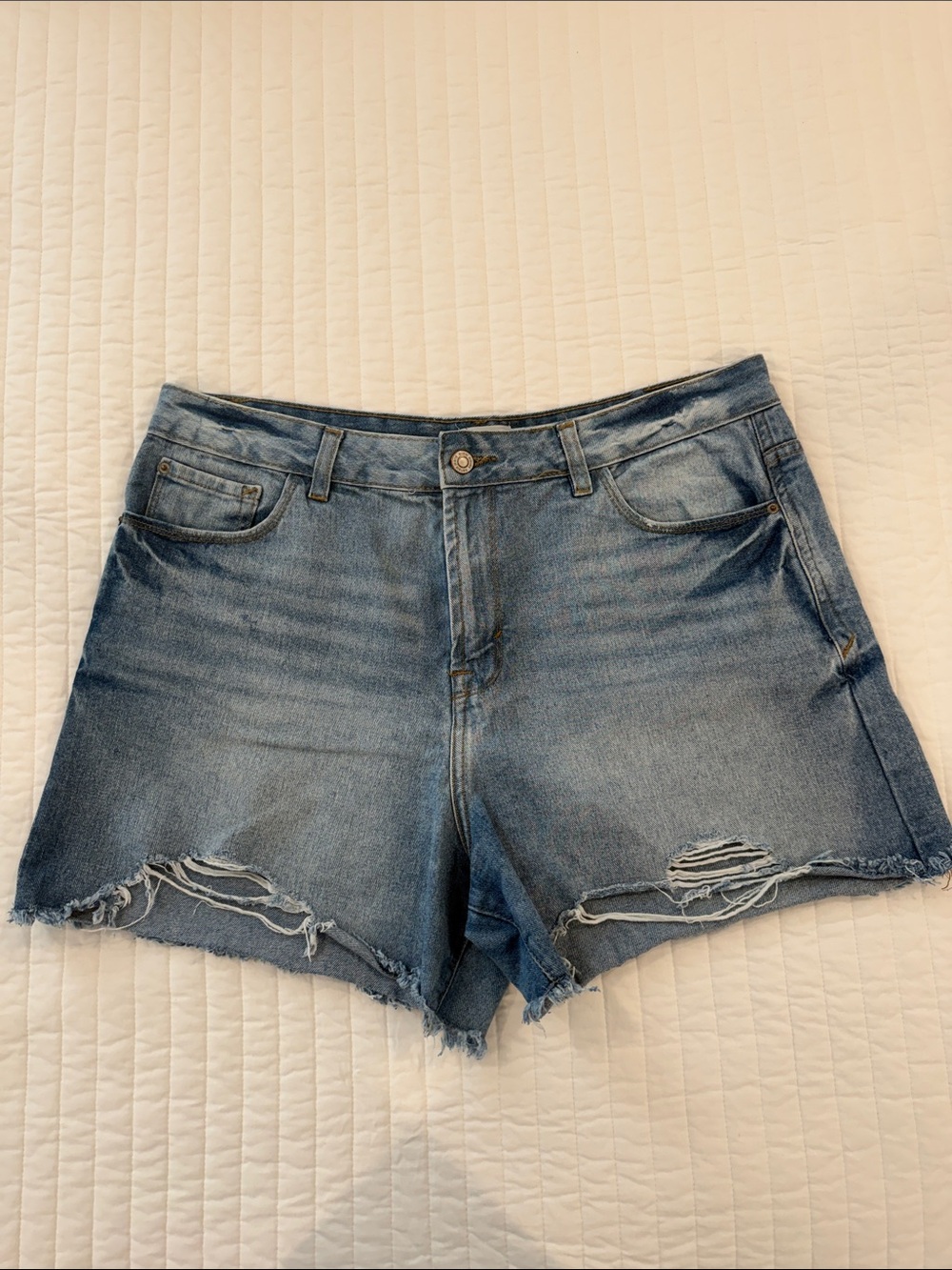 Kensie Light Blue Distressed High-Rise Jean Shorts